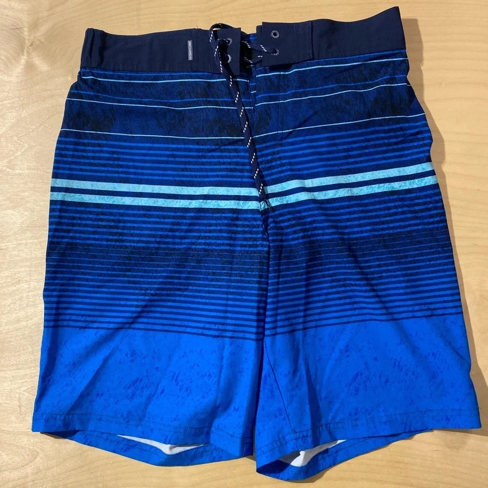 Ocean Coast Men's Blue Striped Swim Shorts Large (C)